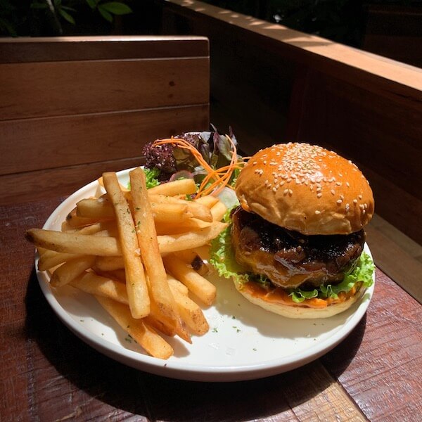 Kenny Hills Bakers | The KHB Beef Burger