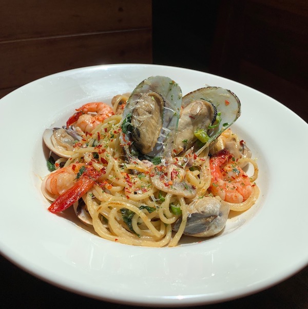Kenny Hills Bakers | Seafood Aglio Olio